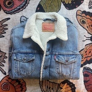 🎀levi’s sherpa jean jacket